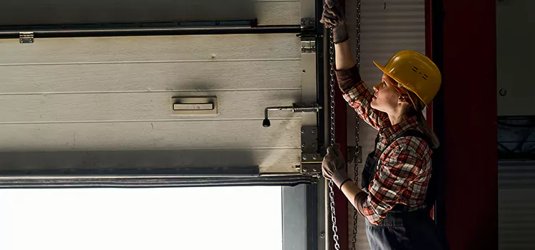 Addressing Common Garage Door Stoppage Issues in Niles, OH